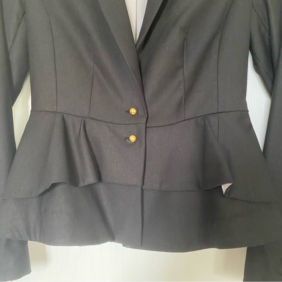 H&M Black Blazer with a Ruffled Bottom and Gold Buttons Size 2 - Picture 2 of 9